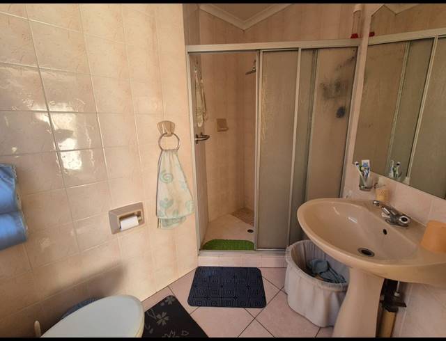 3 BEDROOM TOWNHOUSE FOR SALE IN VANDERBIJLPARK SW 2